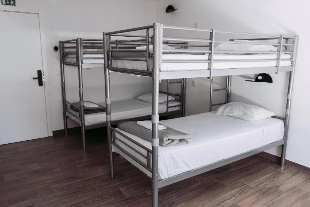 Middle Point Hostel Sardoal Buitenkant foto