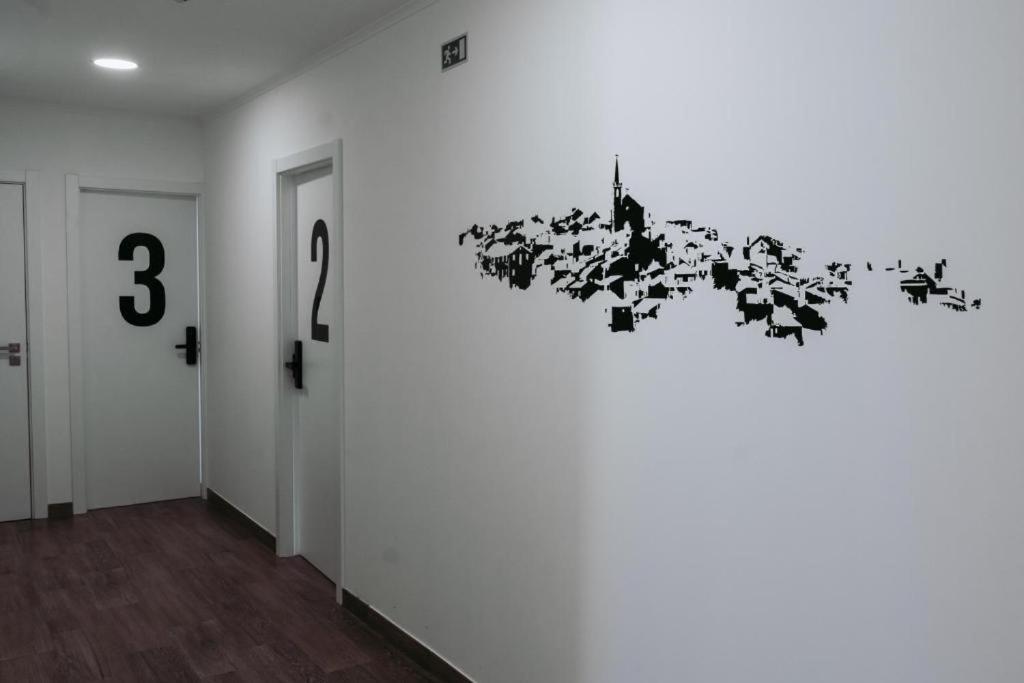 Middle Point Hostel Sardoal Buitenkant foto